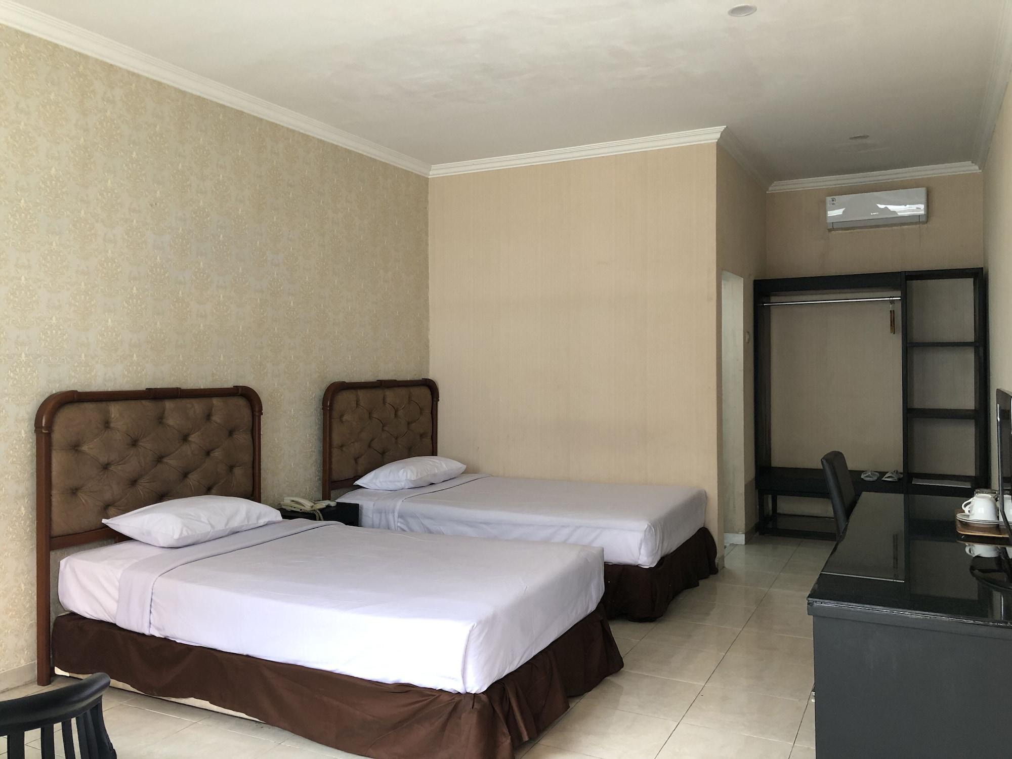 Hotel Sinar 3 Sedati Buitenkant foto