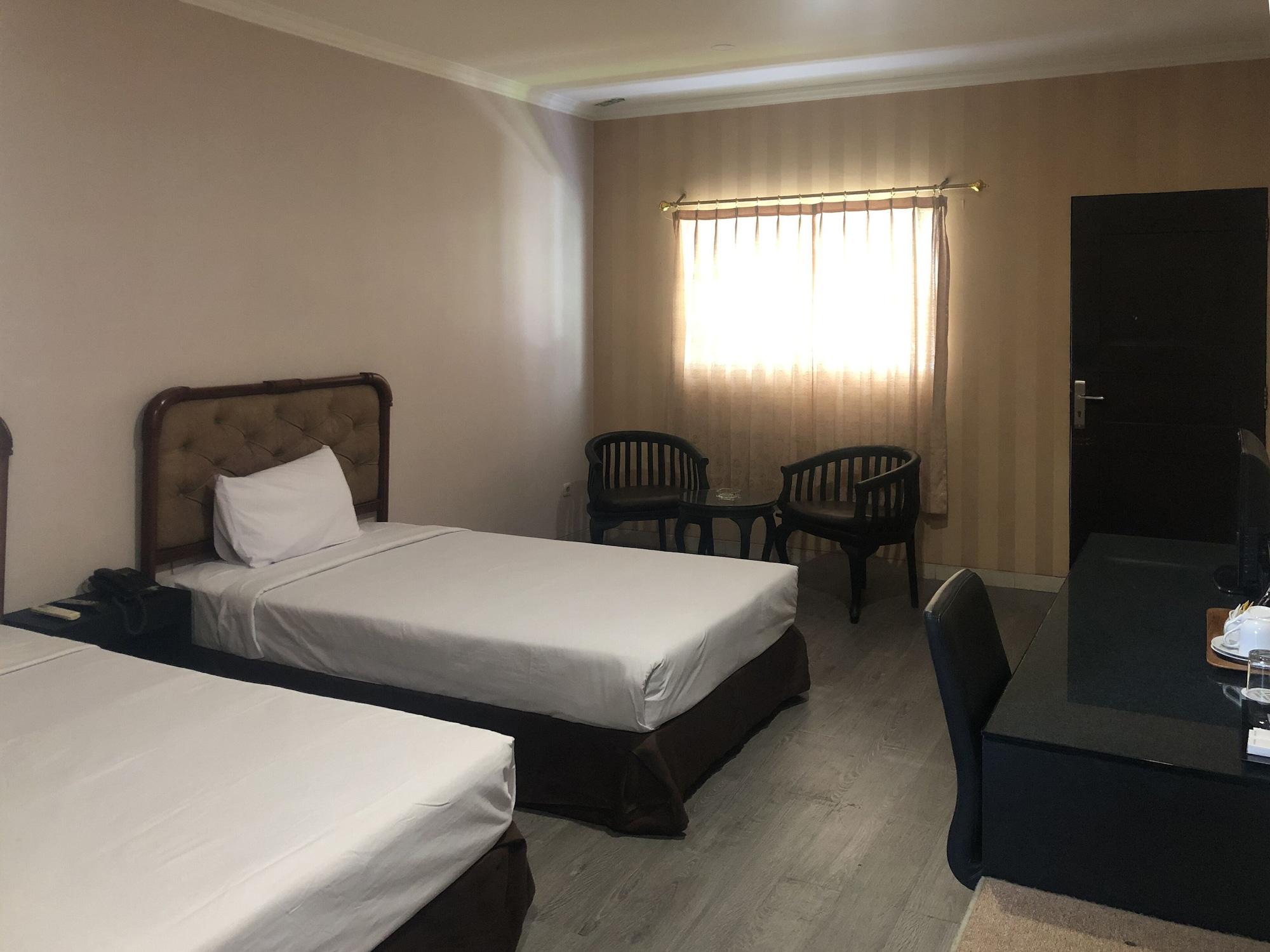 Hotel Sinar 3 Sedati Buitenkant foto