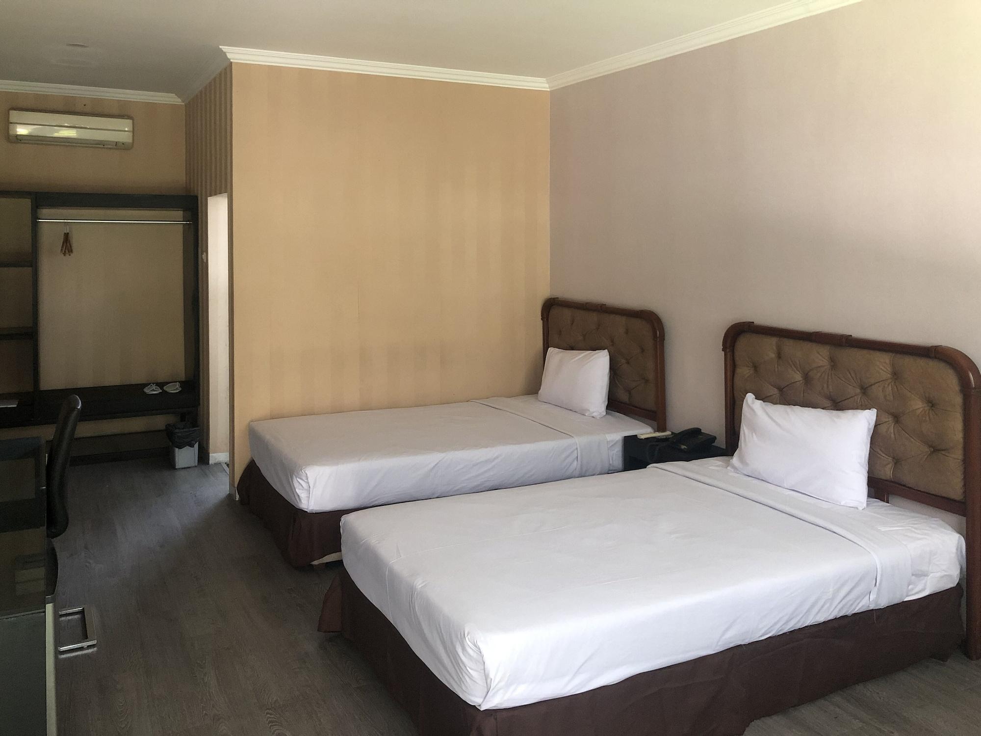 Hotel Sinar 3 Sedati Buitenkant foto