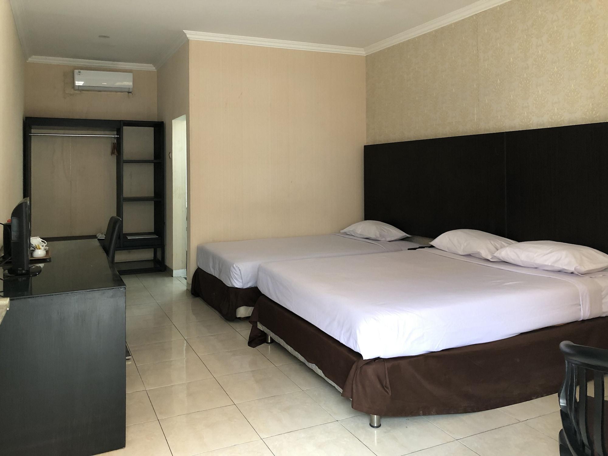 Hotel Sinar 3 Sedati Buitenkant foto