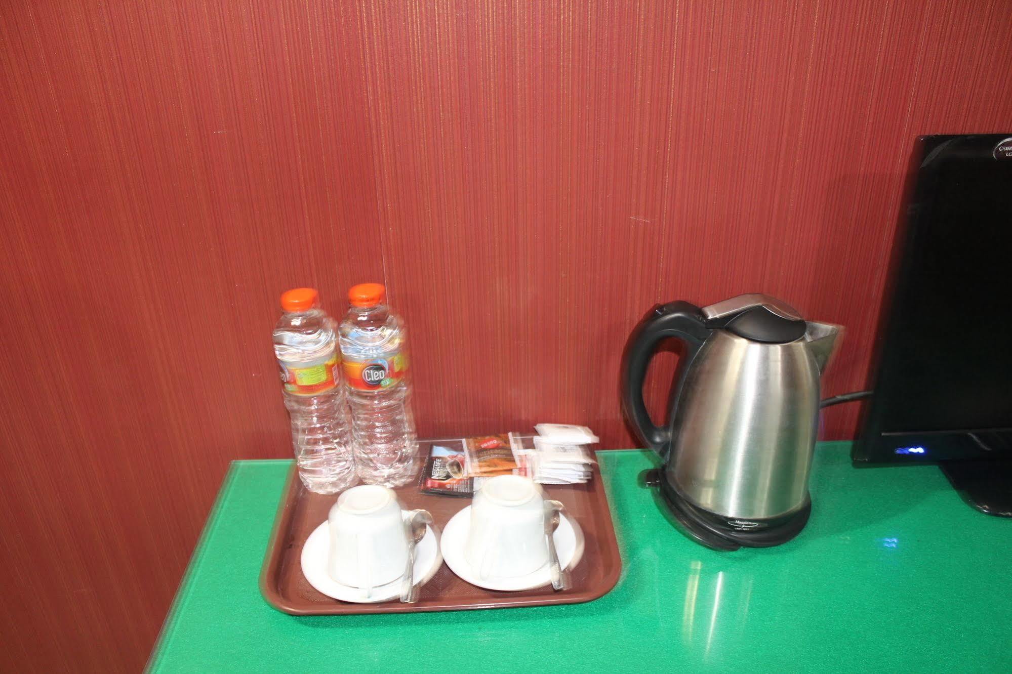 Hotel Sinar 3 Sedati Buitenkant foto